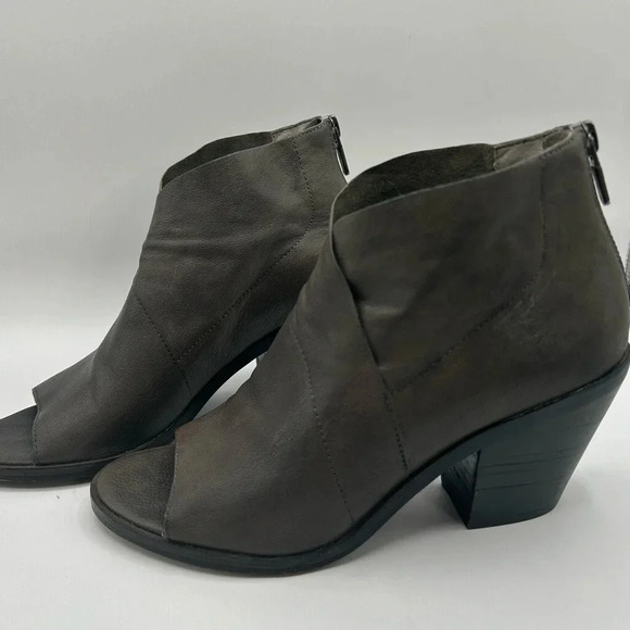 EILEEN FISHER 'Ink' Open Toe Block Heel Bootie  Sandal Gray Leather Size 7 - Picture 9 of 15